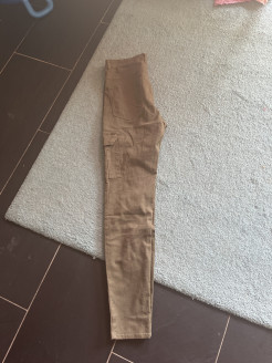 Khaki-Hose