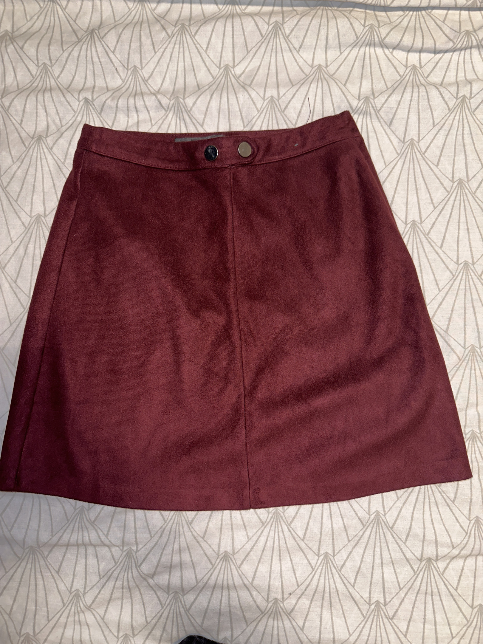 Velvet-effect skirt