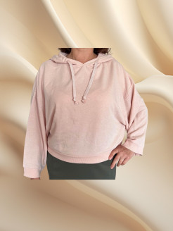 pull avec capuche rose clair