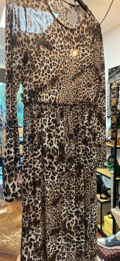 Robe mi longue léopard