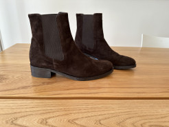 Brown boots size 38