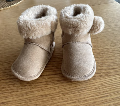 Filled baby boots