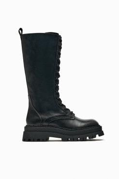 Zara Stiefel neu