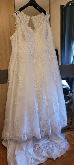 Wedding dress S.56/58