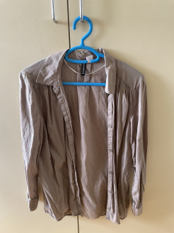 Thin taupe blouse