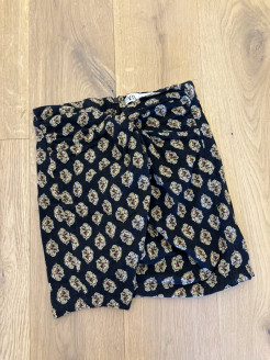 Black patterned mini skirt
