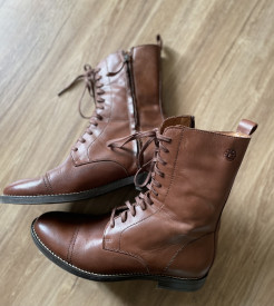 Tapadas boots