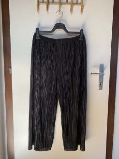 Black pleated trousers New look