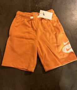 Short orange Nike