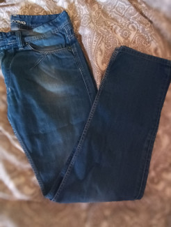 Men's wide-leg jeans