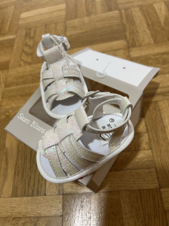 Sandalen für Baby-Mädchen