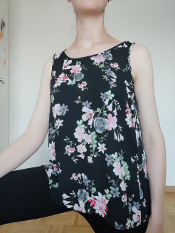 Black floral tank top