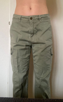 Khaki mid-length trousers Camaïeu