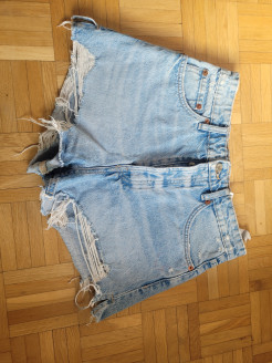 Zara denim shorts Size 40