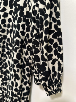 Lightweight leopard dress