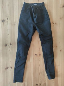 Black motorbike jeans with knee protection and protective lining