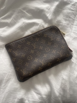 Pochette voyage Louis Vuitton