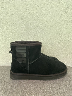 Ugg shoe