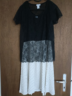 Mid-length dress with lace top