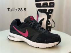 Nike black sports trainer - Size 38.5