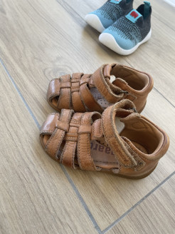Leather baby sandals size 20