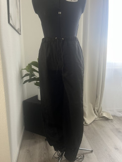 Wide-leg trousers