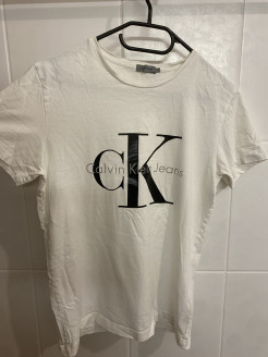 Calvin Klein T-Shirt