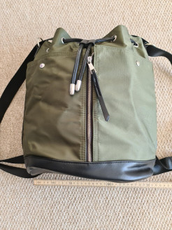 Tasche und/oder Rucksack 2-in-1 C&A Neu