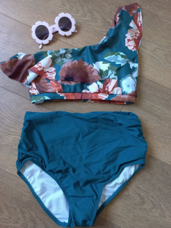 New swimming costume with label S