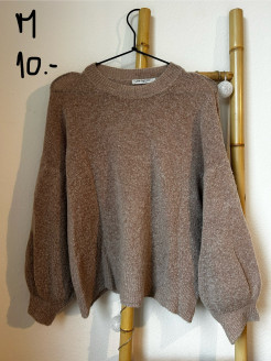 Beigefarbener Pullover