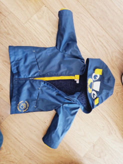 Waterproof and padded mid-season jacket