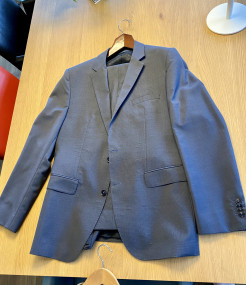 Men's suit