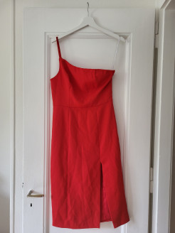 Rotes Kleid Kookaï one-shoulder