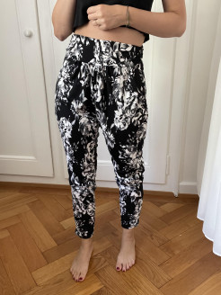 Pantalon fleuri