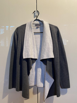 Dark grey kimono with light grey interior