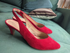 Chaussures à talons rouge taille 39