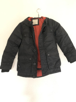 Black down jacket size 140