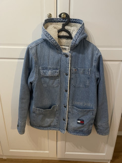 Jeansjacke mit Pelz