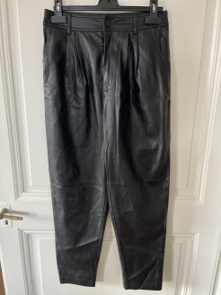 Black imitation leather trousers size 38 mango