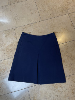 Trapeze skirt, very soft and comfortable fabric.