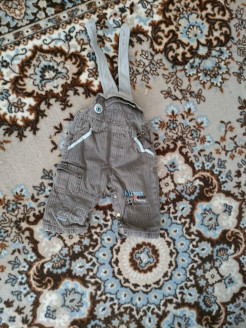 Set of bodysuits and overalls