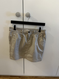 H&M, skirt size 40