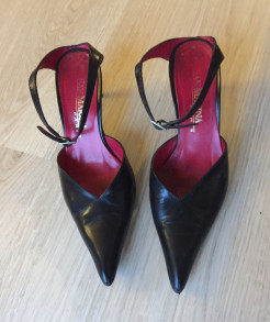 Chaussures noires en cuir San Marina