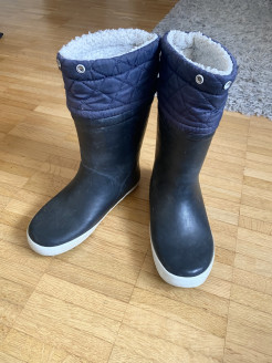 Warm rain boots
