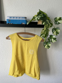 Oversized yellow top L
