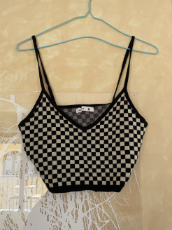 Small top with black and white squares from Terranova
