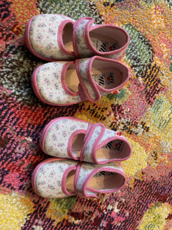 Slippers Nursery twins - 22