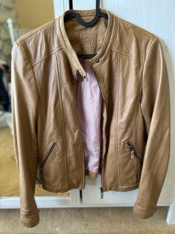 Veste en cuir beige 