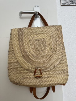 Originelle Tasche aus Stroh