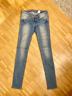 Jean taille basse skinny 28x34